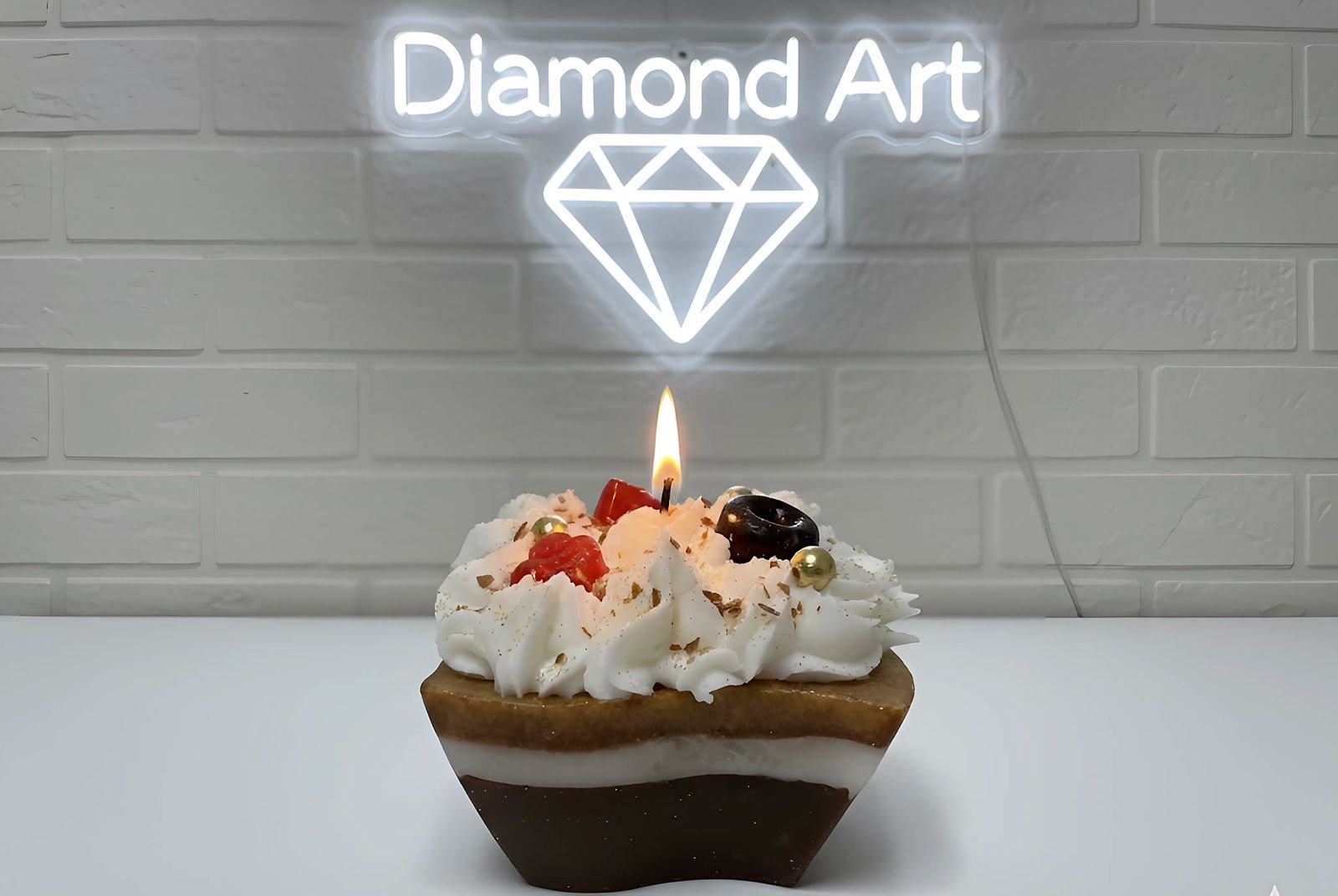 Diamond Art.. لمسة فنية تعيد روح الهاند ميد في عالم الشمع والصابون