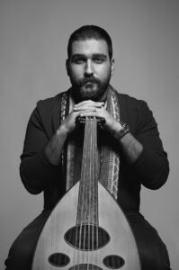 الموسيقار العراقي يوسف عباس يضع موسيقى "إعلام وراثة" من باريس إلى إسطنبول